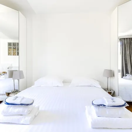 Apartment Poncelet Апартаменты