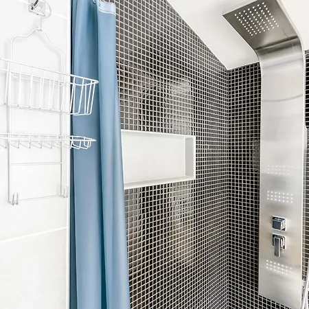 Apartment Poncelet